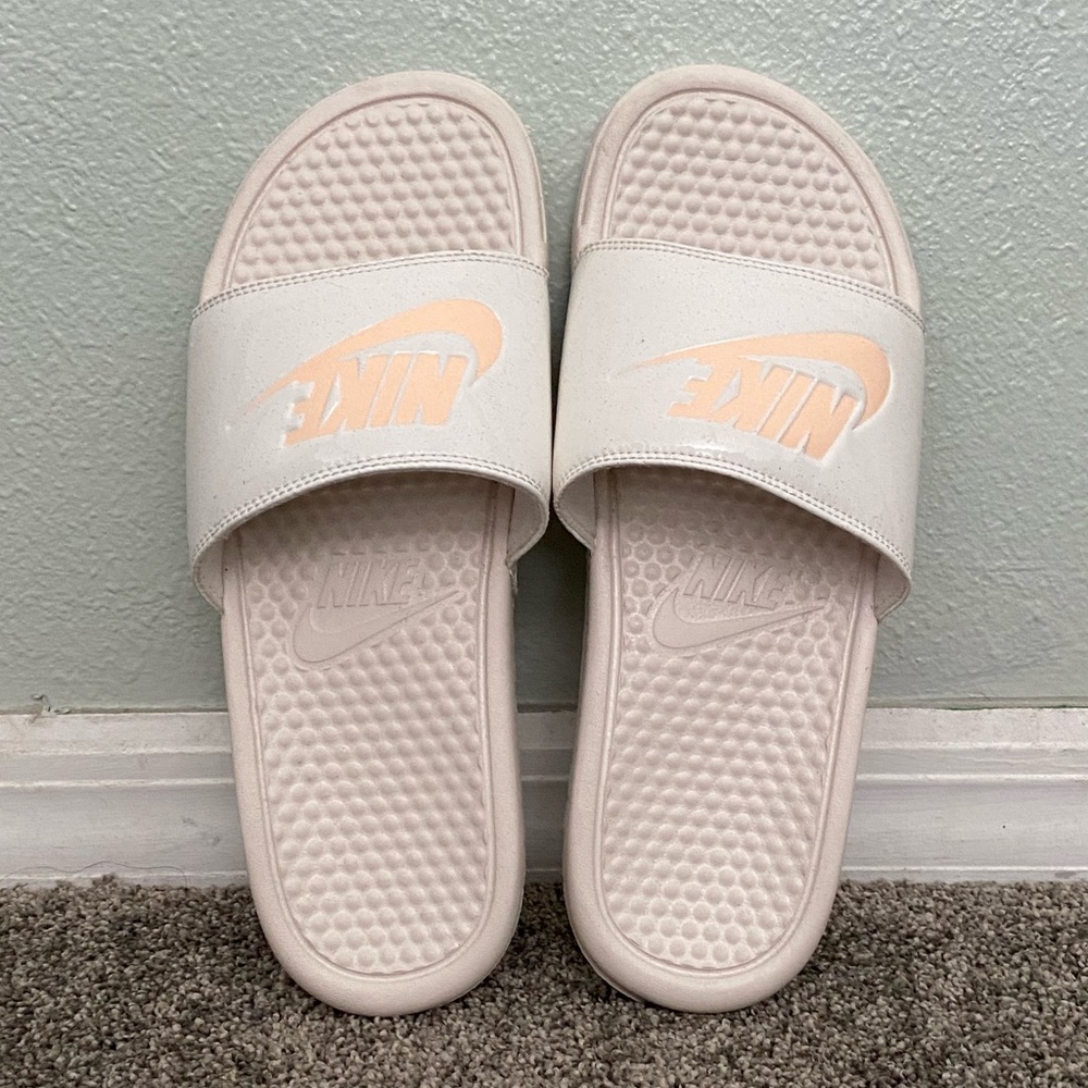 Nike off court women’s slides